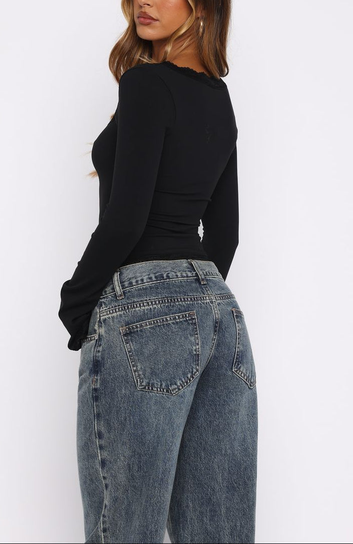 Lily Full Sleeve Top in White ICYBOO