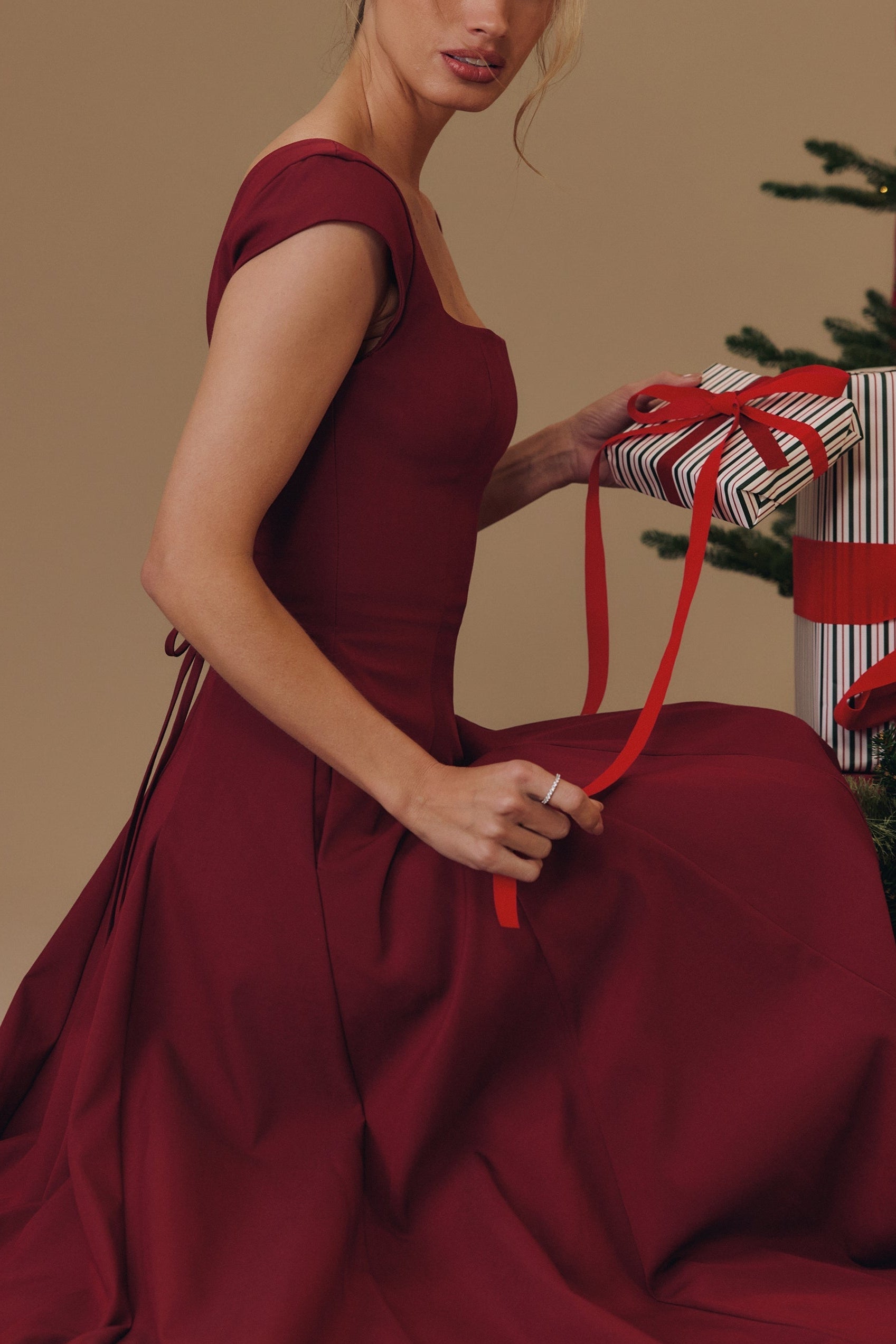 Elise Cap Sleeve Midi Dress in Maroon ICYBOO