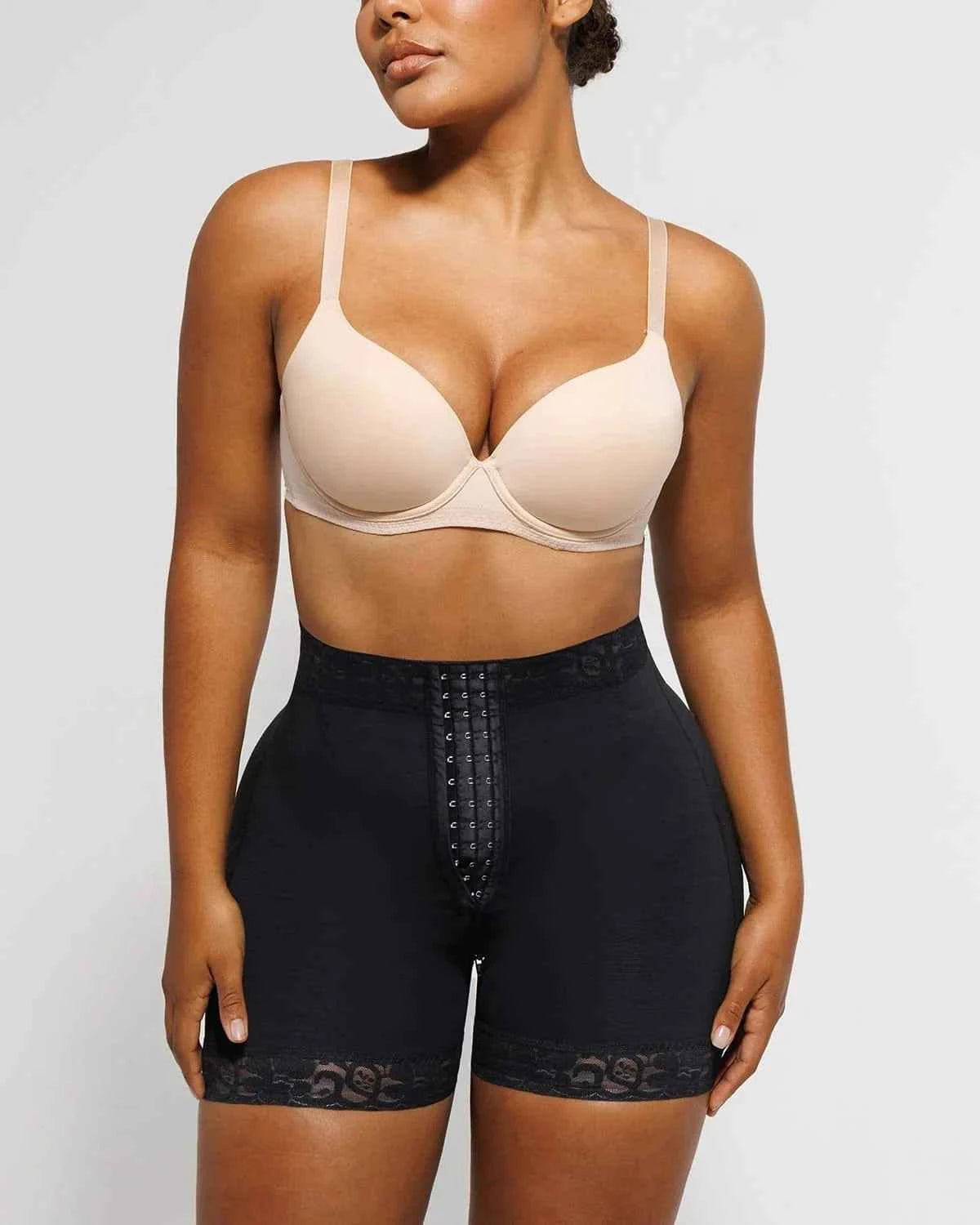 BOOT-YEAH™ AirSlim® Mid-Rise Shorts - Black Lace Compression