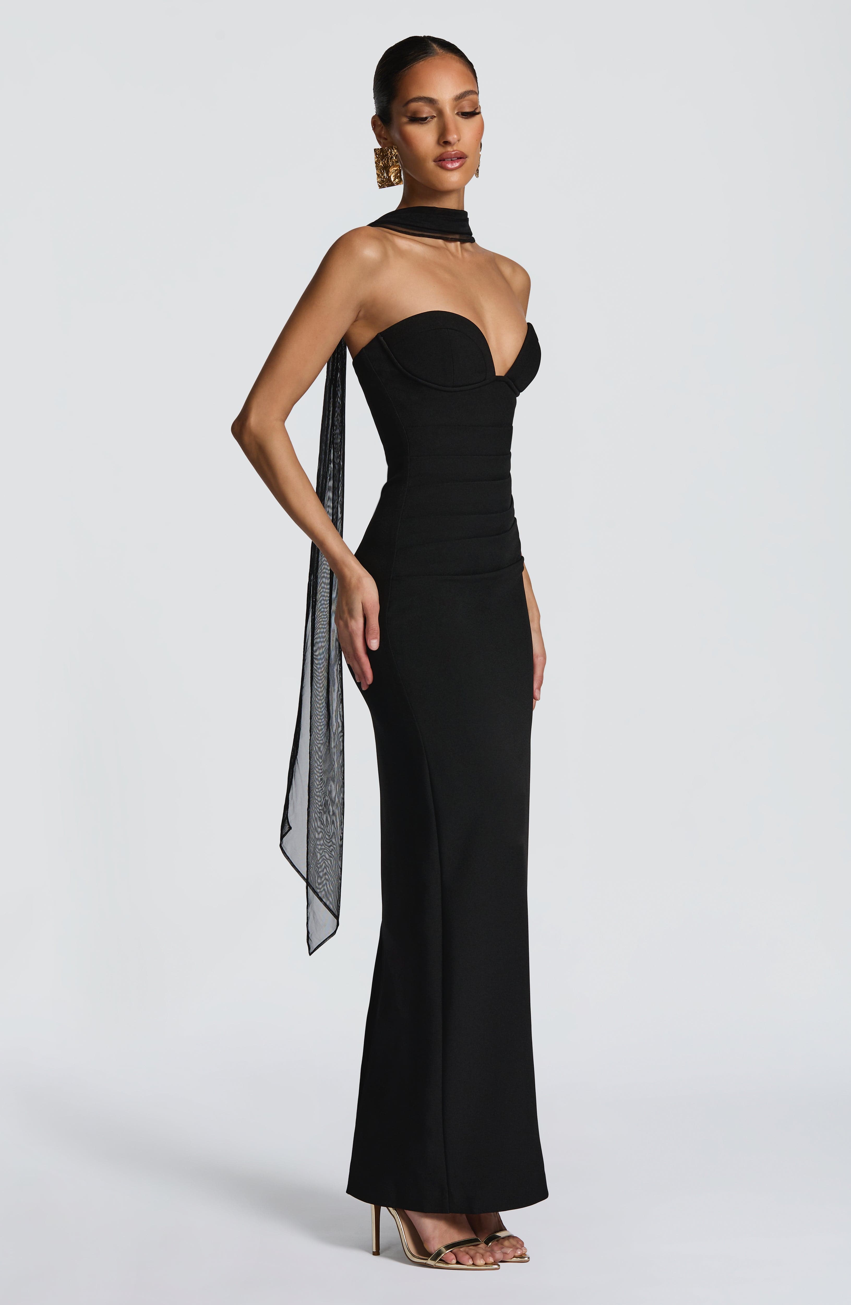 Lindsey Black Maxi Dress